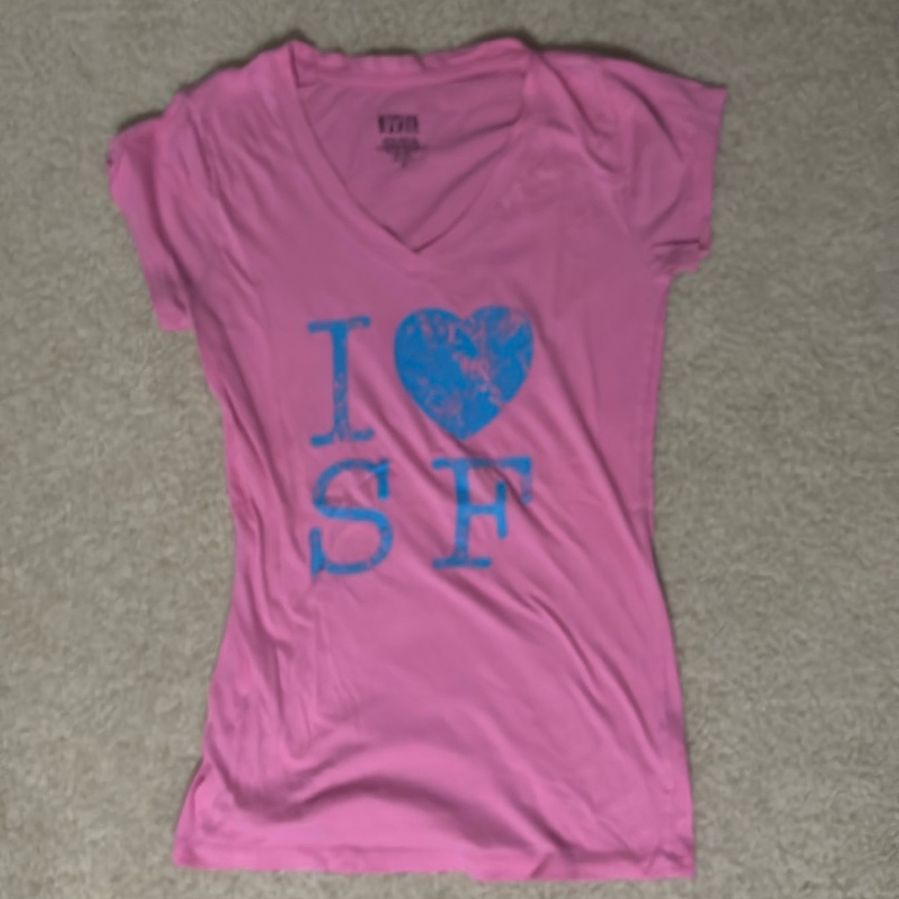 “I <3 SF” Women’s V Neck T-Shirt, Great Condition! Active Basic Size Medium